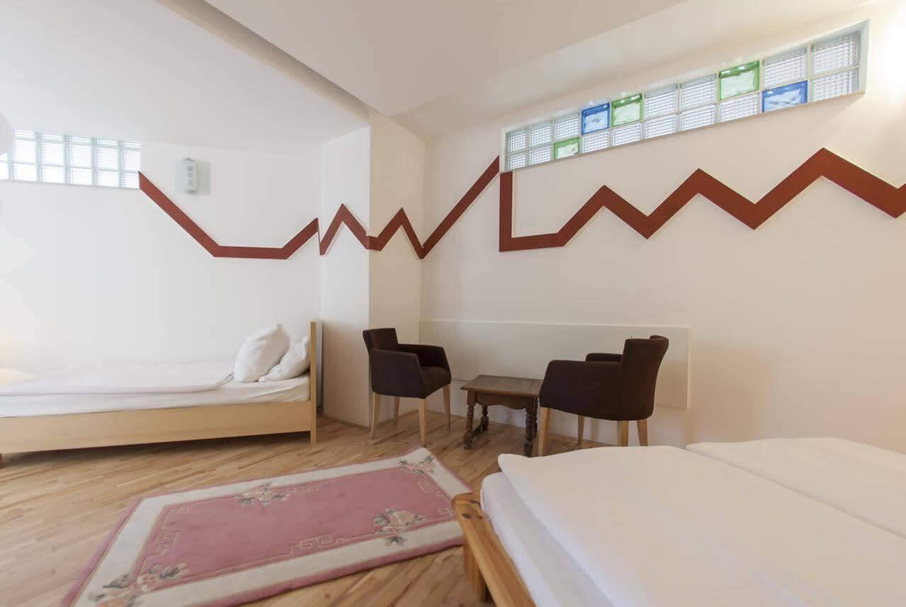 סראייבו Hostel Hayat מראה חיצוני תמונה